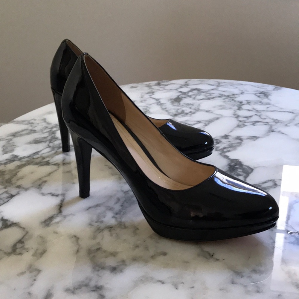 Cole Haan Black Patent Pumps With NikeAir
